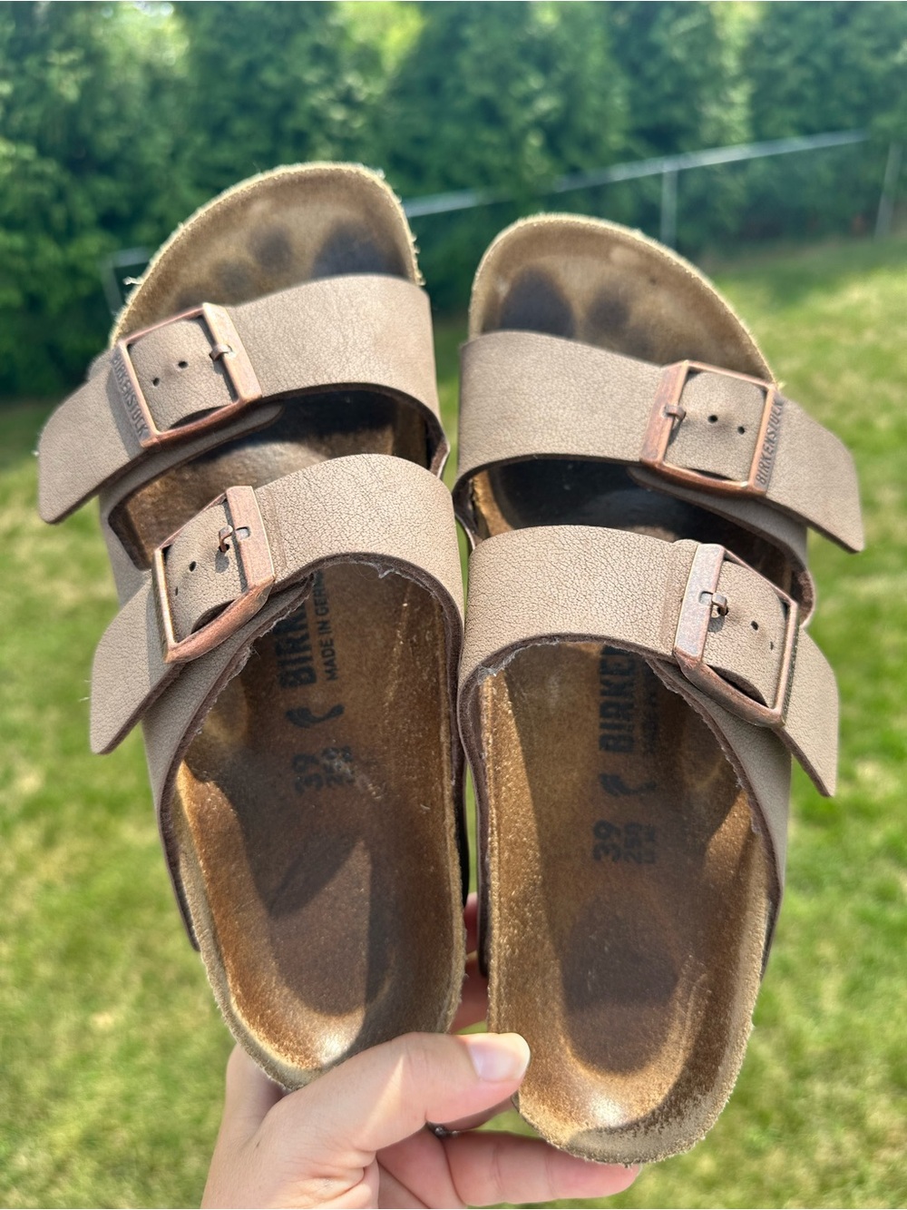 Birkenstock | Arizona Oiled Leather Tobacco Brown Two Strap Sandals | Size 39 - Picture 5 of 15